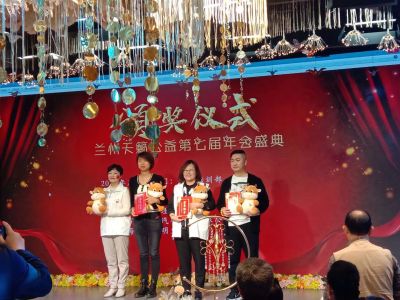 許發鵬天籟公益獲榮譽證 